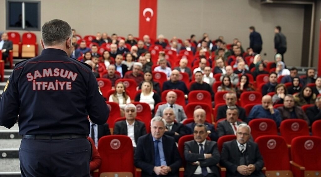 İlkadım'dan personele yangın eğitimi