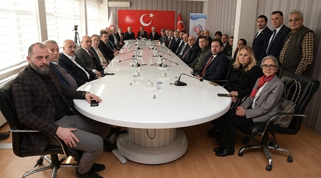 Başkan Murzioğlu: Kahraman ordumuzun yanındayız