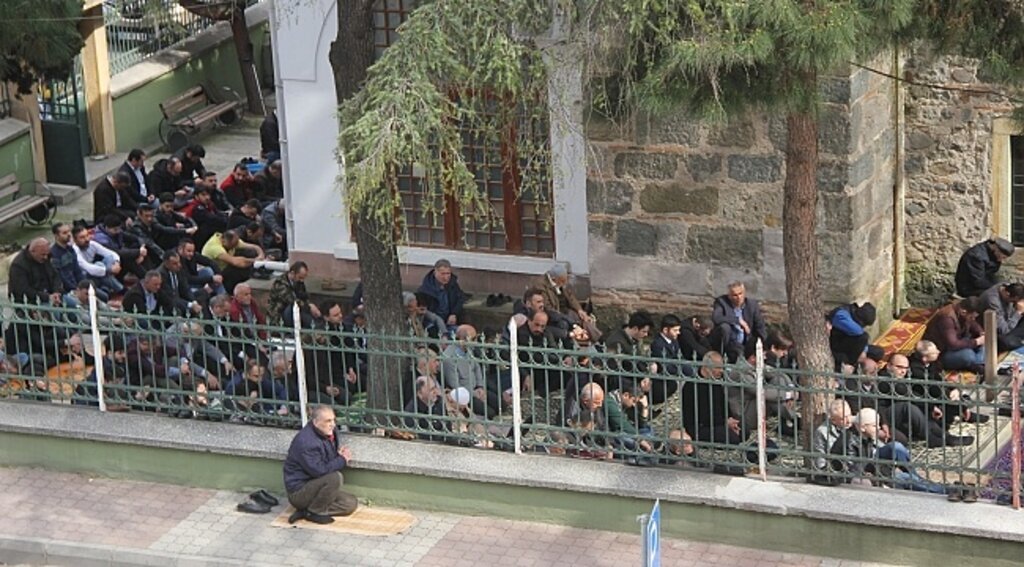 Cuma hutbesinde Korona virüs uyarısı