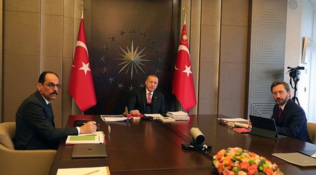 Cumhurbaşkanı Erdoğan 3 ay sonra toplantılarını yüz yüze yapacak