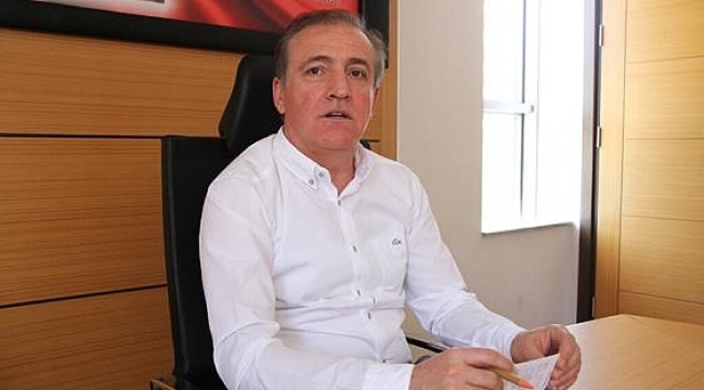İş bulamayan inşaat mühendisleri kasiyerlik yapıyor