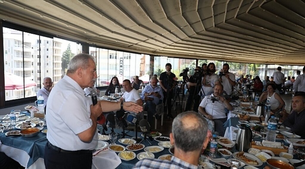 Başkan Demirtaş: "Halkıma faydalı olacağına inanırsam partimi değiştiririm"