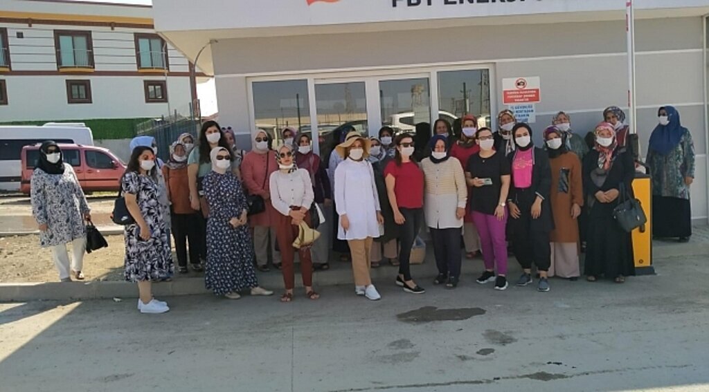 Ödüllü Çiftçi Kadınlardan Kınama