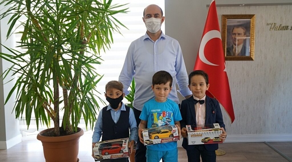samsun haber - Başkan Kılıç duyarlı çocukları ödüllendirdi