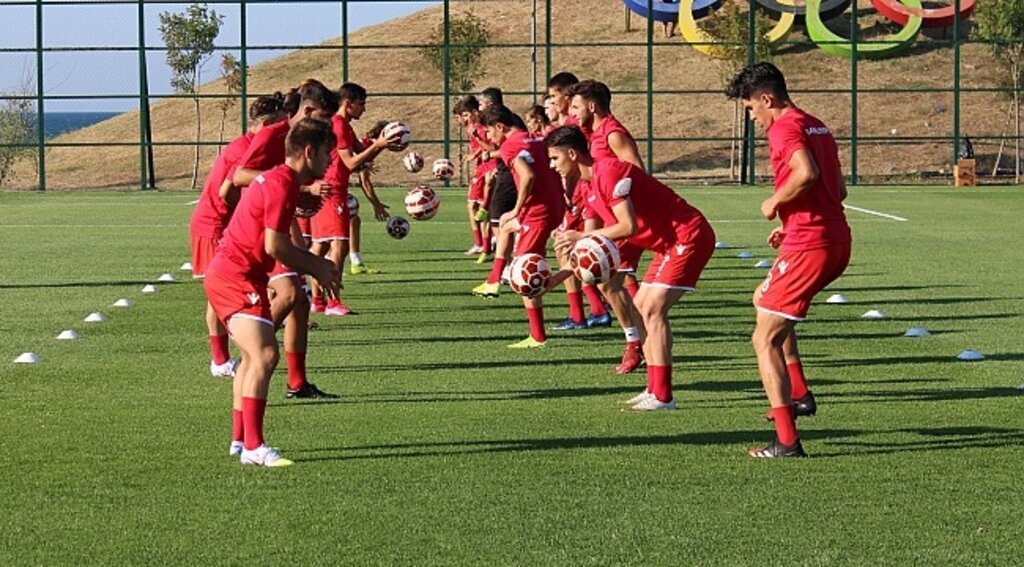 samsun haber - Futbol Akademi Takımları yeni tesislerde çalışmaya başladı