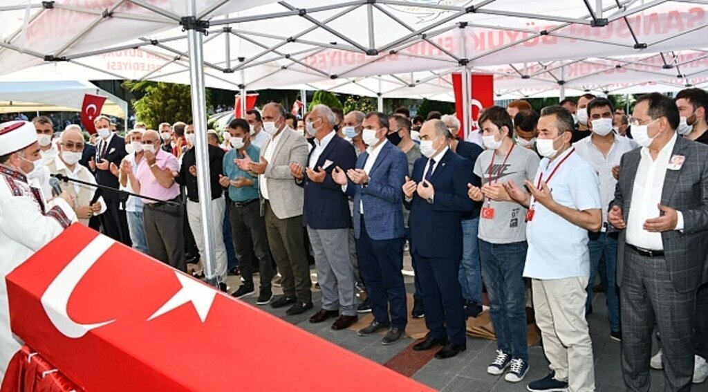 Şehit polis Adem Keskin gözyaşları arasında son yolculuğuna uğurlandı