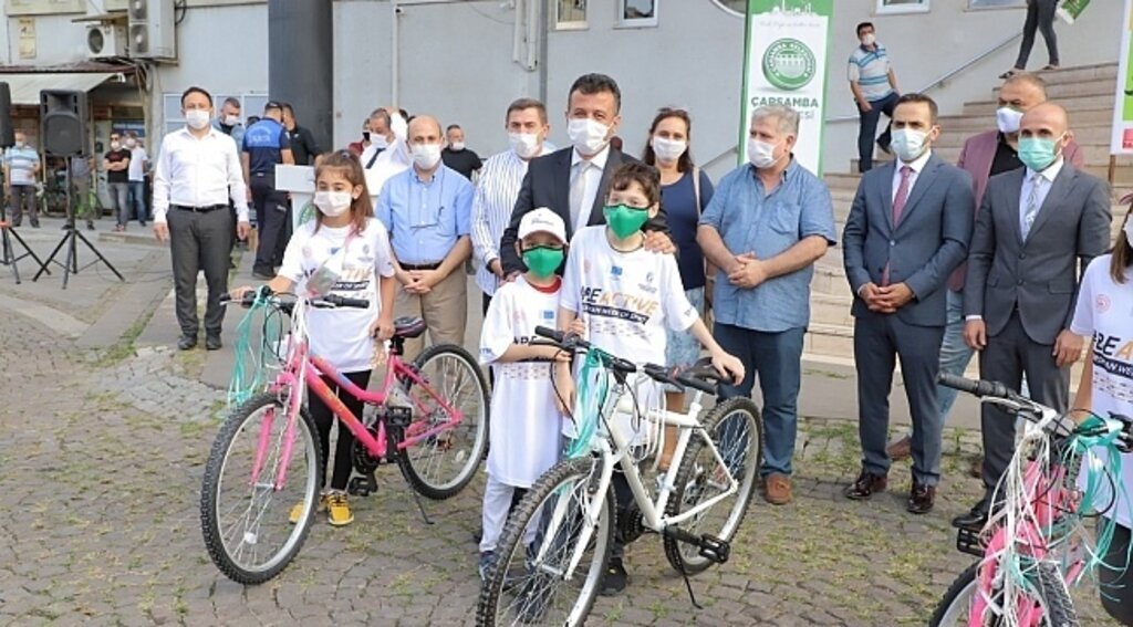 samsun haber - Çarşamba'da çocuklar bisikletlerine kavuştu