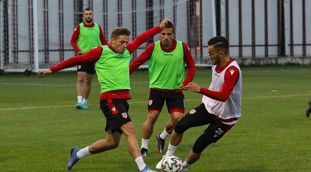 Samsunspor kupa yolunda hazırlıklarını sürdürüyor