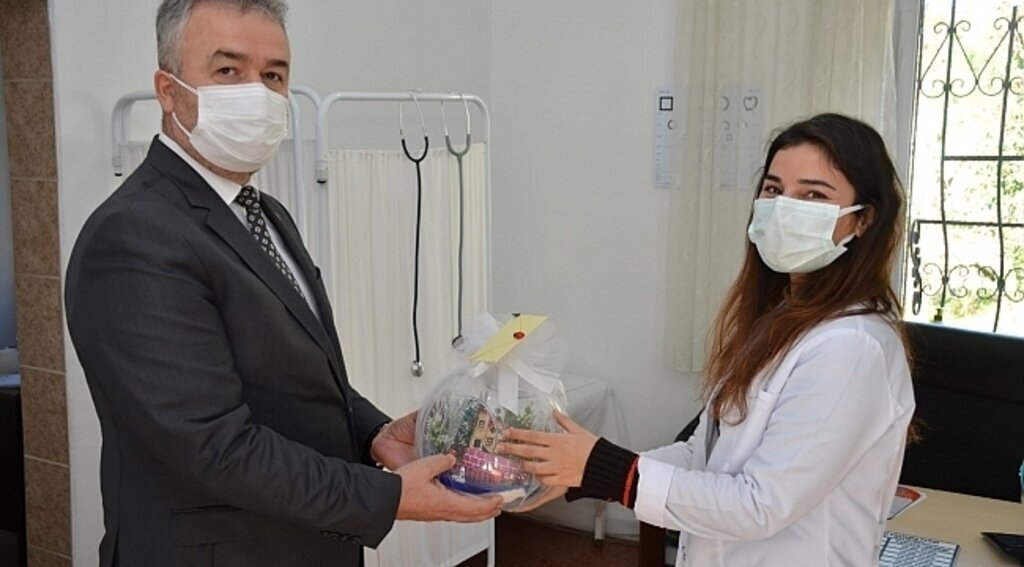Başkan Topaloğlu'ndan sağlık çalışanlarına teşekkür