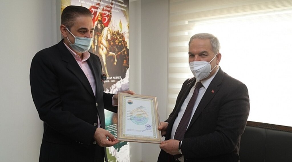 Başkan Demirtaş'tan yılın ilk iş yeri açma ruhsatı