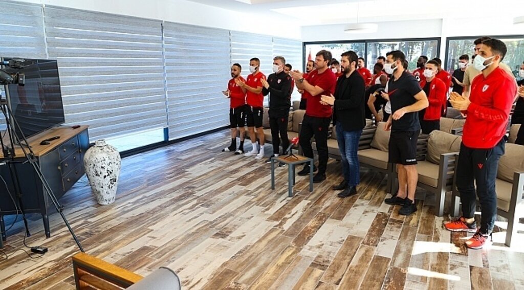 Kırmızı beyazlı ekipten şampiyonluk sözü