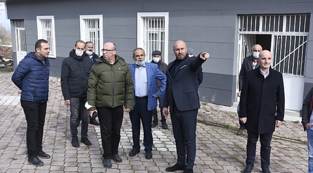 Tekkeköy'de her mahalleye bir köy konağı