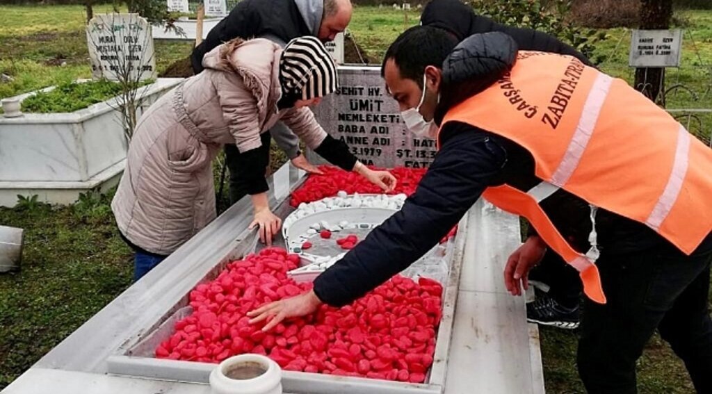 Çarşamba Belediyesi şehitleri unutmadı
