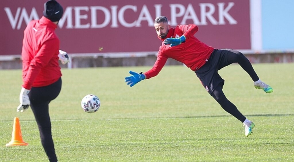 Samsunspor Altınordu'ya bileniyor