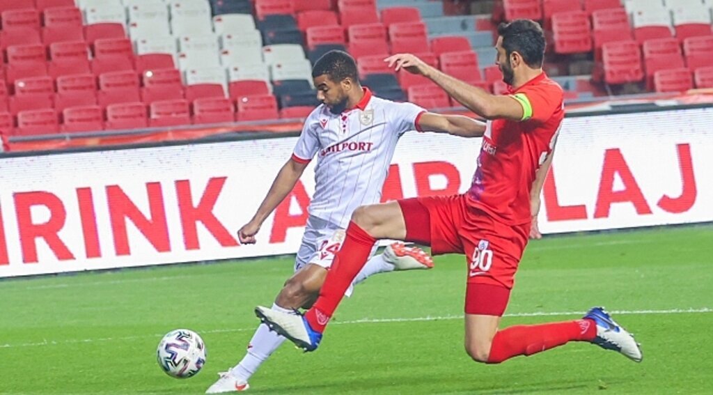 Samsunspor Süper Lig yolunda Altınordu'ya takıldı
