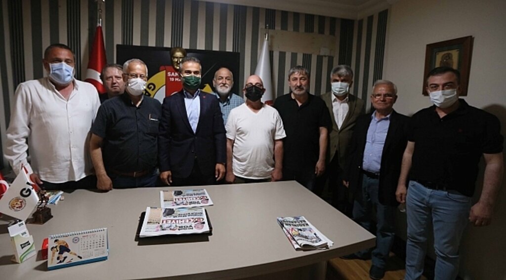 Samsun'da gazetecilerle buluşma! Suat Kılıç Cemiyet'te