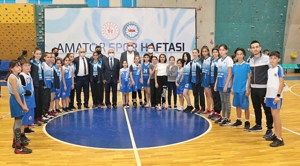 Amatör Spor Haftası Samsun'da başladı