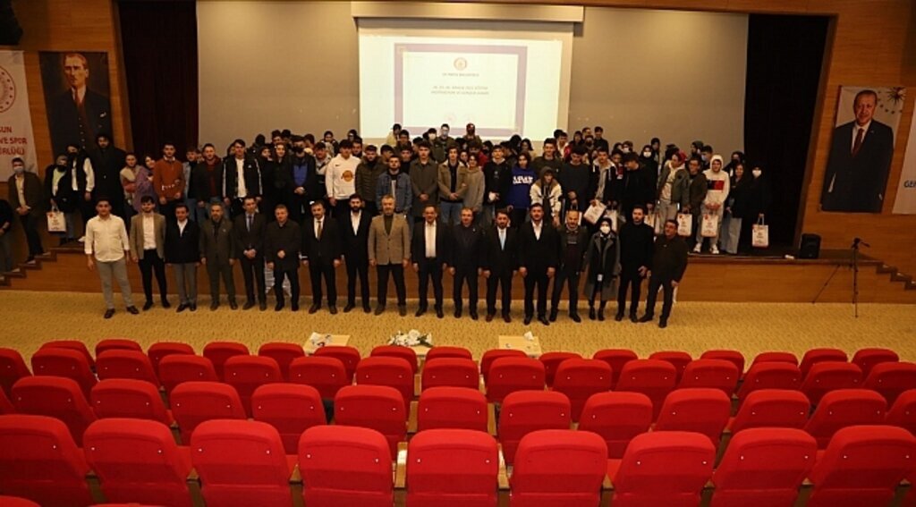 19 Mayıs'tan öğrencilere kamp desteği