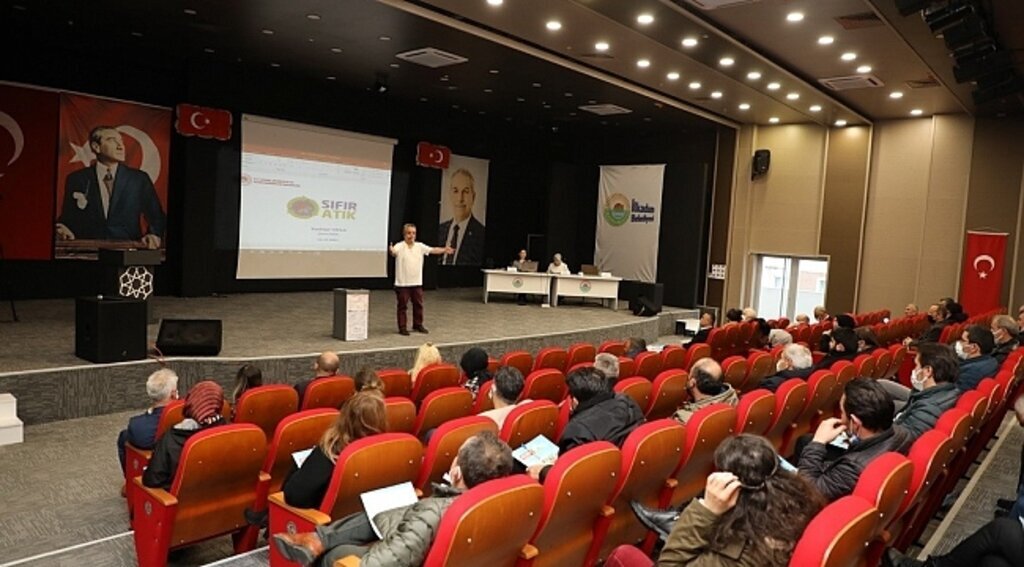 İlkadım Belediyesi'nden sıfır atık semineri