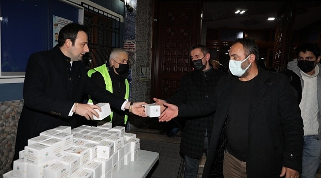 İlkadım Belediyesi'nden kandil simidi