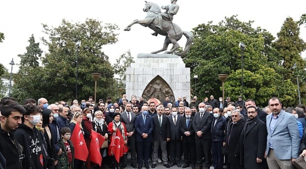 Samsun'da Atatürk Anıtı'na düzenlenen saldırı kınandı