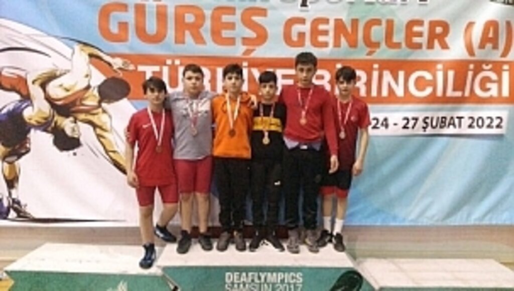 İlkadım Belediyesi spordaki başarısını güreş ile sürdürüyor