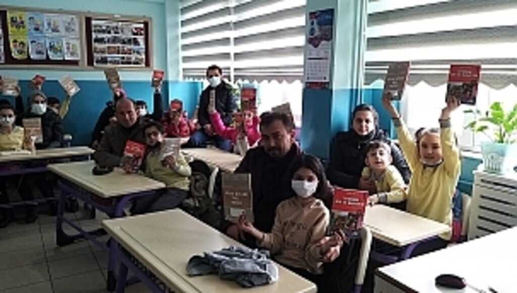 Samsun'da “İstersem Ben de Başarırım” Projesi Kapsamında Öğrencilere 17 Bin Kitap Dağıtıldı