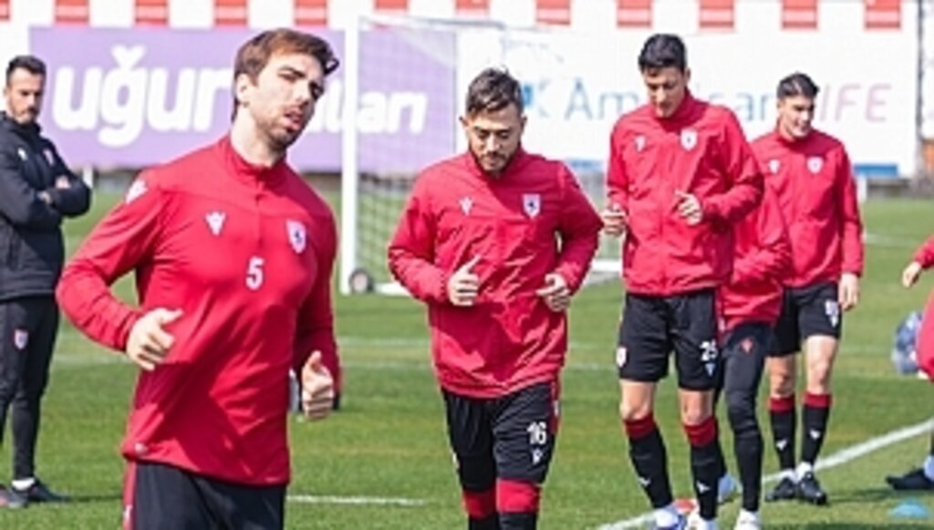 Samsunspor hazırlıklarını sürdürdü