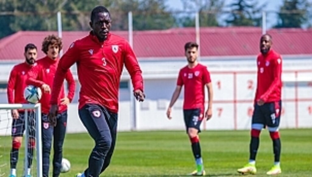 Samsunspor hazırlıklarını sürdürdü