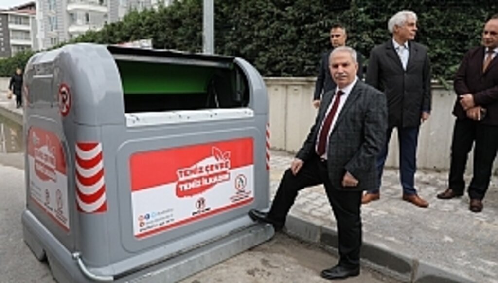 Başkan Demirtaş: 40 konteyneri Derebahçe Mahallemizin kullanımına sunduk