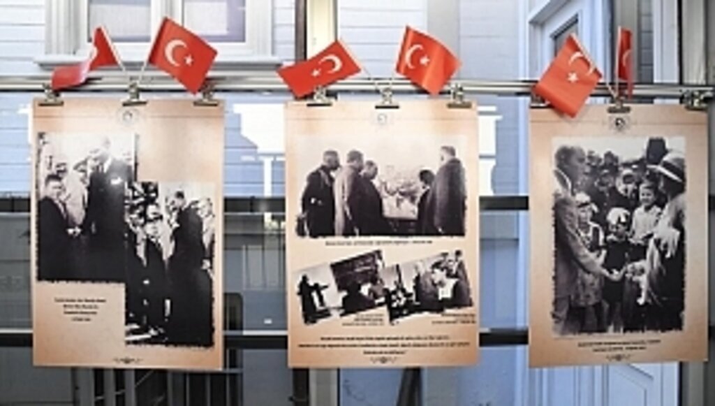 Büyükşehir’den ‘Atatürk ve Çocuk’ sergisi