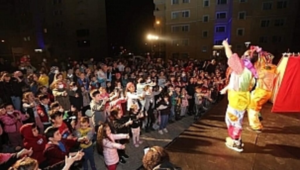 CANİKLİ ÇOCUKLAR RAMAZANDA DOYASIYA EĞLENİYOR