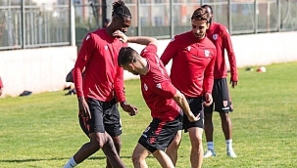 Samsunspor Adanaspor'a hazırlıklarını tamamladı