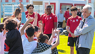 Samsunspor'a antrenmanda moral ziyareti