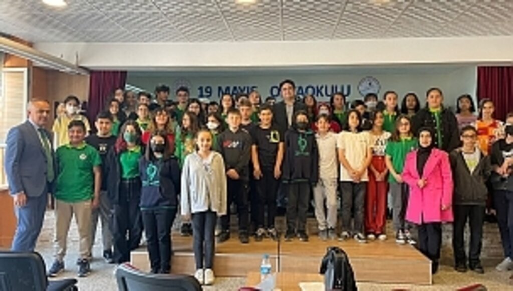 TEKKEKÖY'DE ÖĞRENCİLER VE VELİLER SINAVLARA ADAPTE OLUYOR