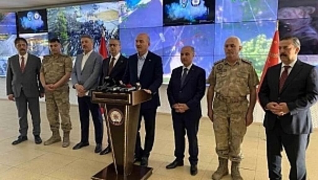 Bakan Soylu kameralar karşısına geçerek duyurdu! 10 ilde 
