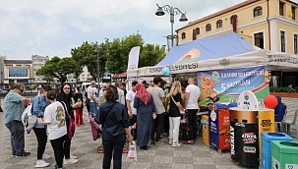 BAŞKAN DEMİRTAŞ ÇEVRESİ VE ÇEHRESİ DAHA TEMİZ BİR İLKADIM İÇİN ÇALIŞIYORUZ