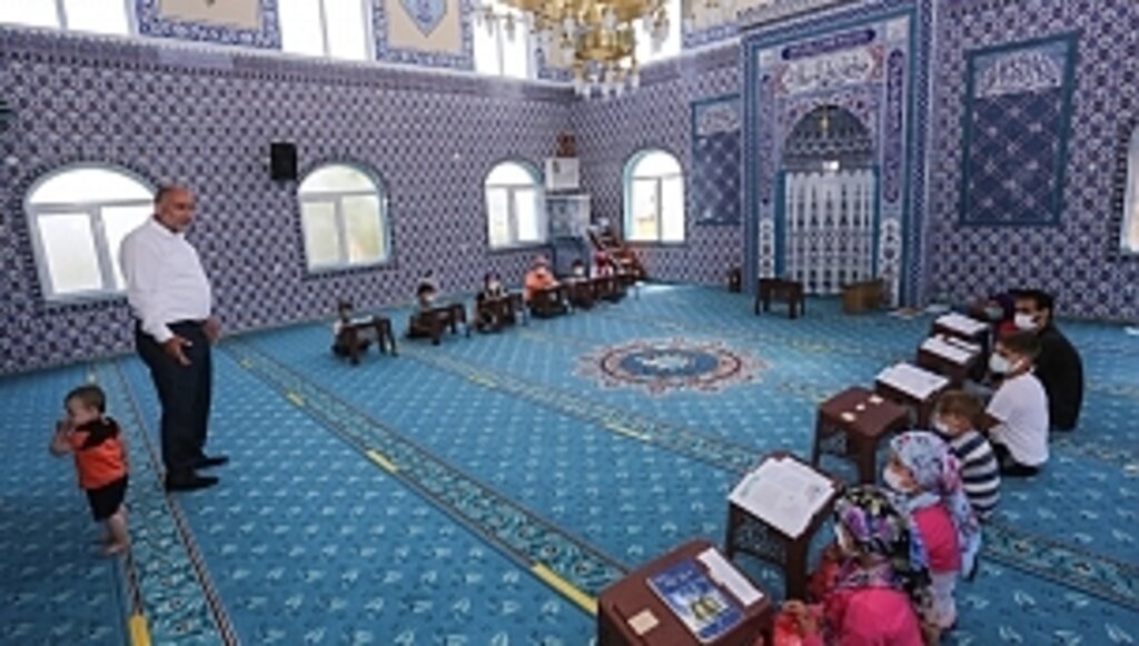 Canik'te Camiye Giden Çocuklar Bisiklet Kazanacak