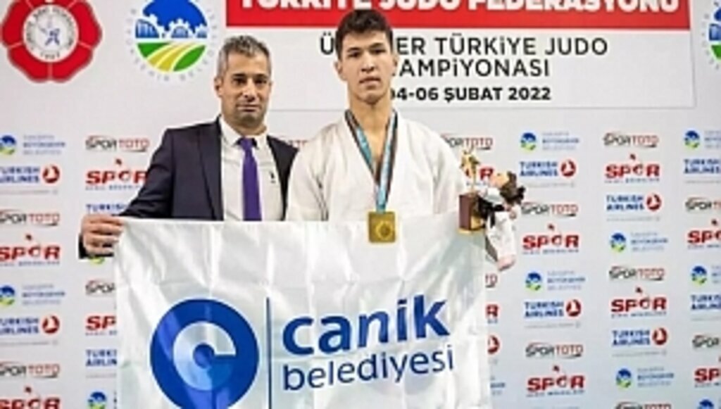 Canikli Sporcular Avrupa Yolunda