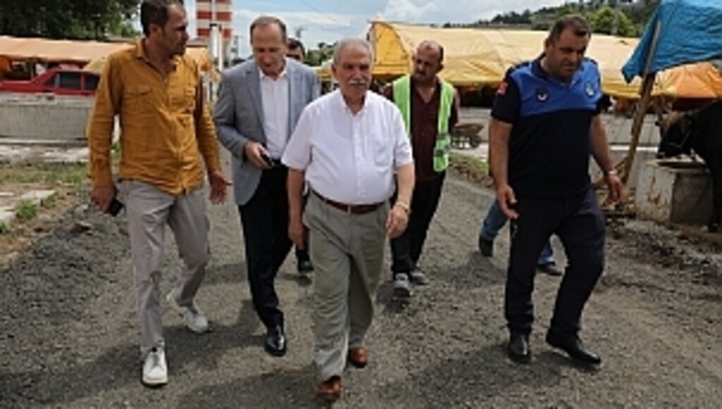 İLKADIM KURBAN PAZARI KURBANLIK ALACAKLARA KAPILARINI AÇTI