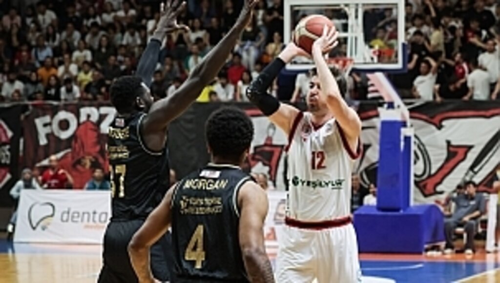 Samsunspor evinde galip