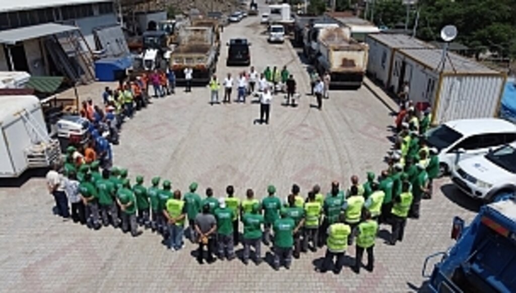 Başkan Sandıkçı Belediye Personeliyle Bayramlaştı