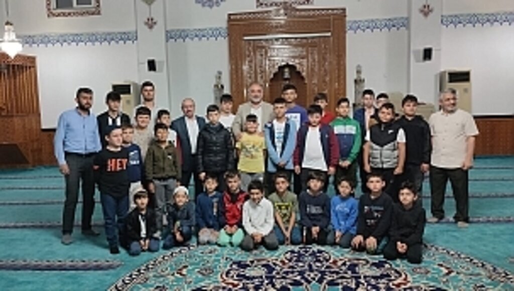 Başkan Sandıkçı Çocuklarla Sabah Namazında Buluştu