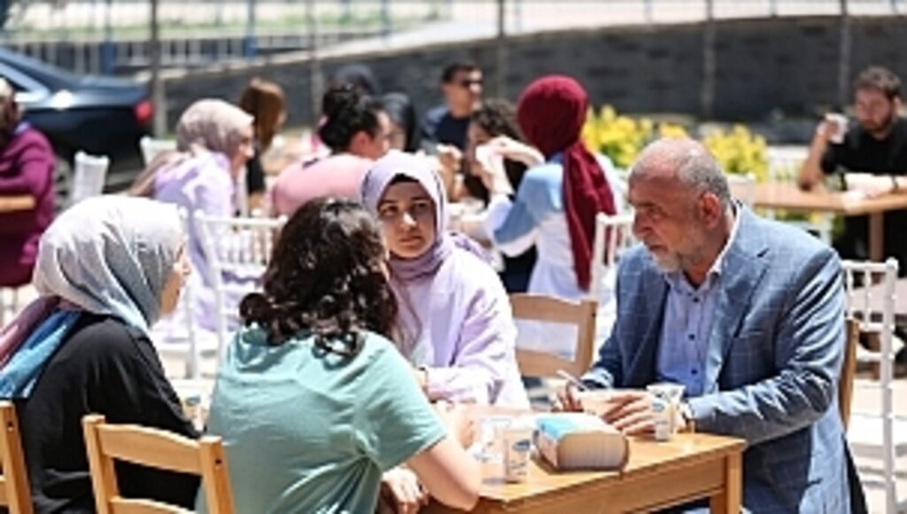 Başkan Sandıkçı KPSS Adaylarıyla Buluştu