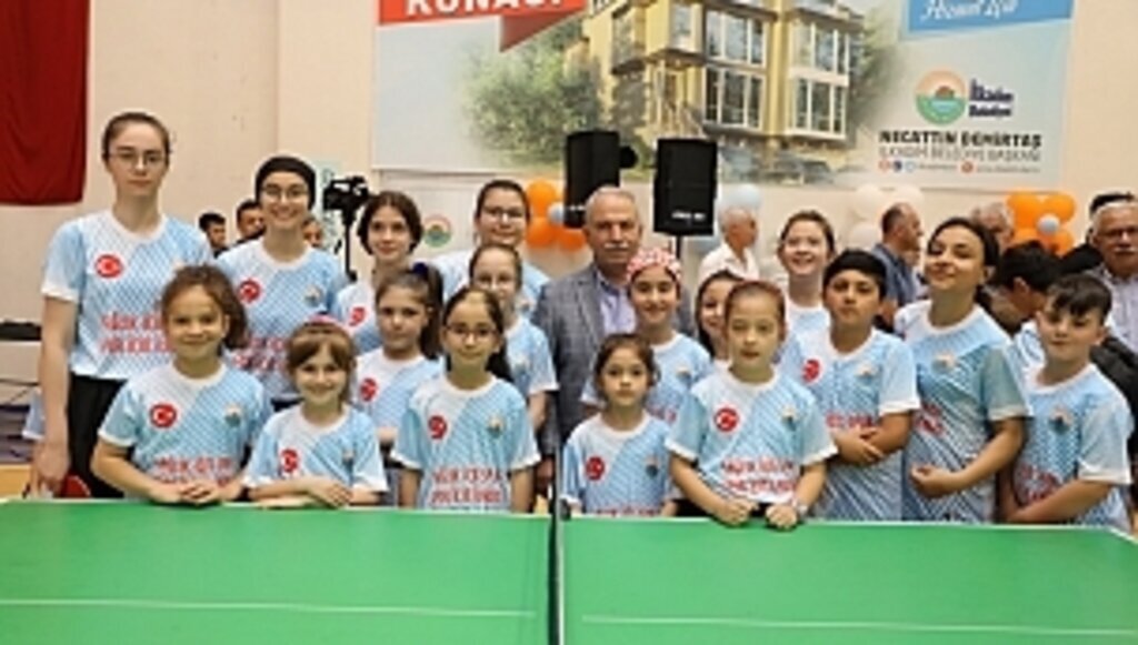 İLKADIM YAZ SPOR OKULLARINA ÇOŞKULU AÇILIŞ