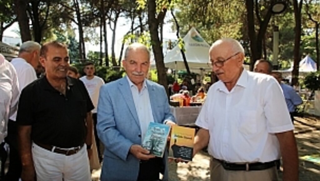 BAŞKAN DEMİRTAŞ HANCIOĞLU İLE BİRLİKTE SANAT ÇARŞISI SERGİSİNİ ZİYARETE AÇTI