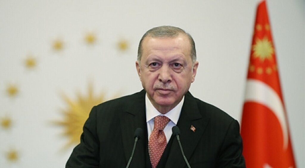 Cumhurbaşkanı Erdoğan Malazgirt'ten tüm dünyaya meydan okudu