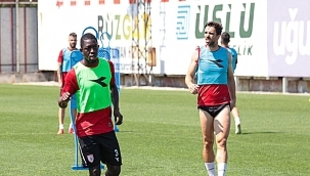 Samsunspor hazırlıklarını sürdürdü