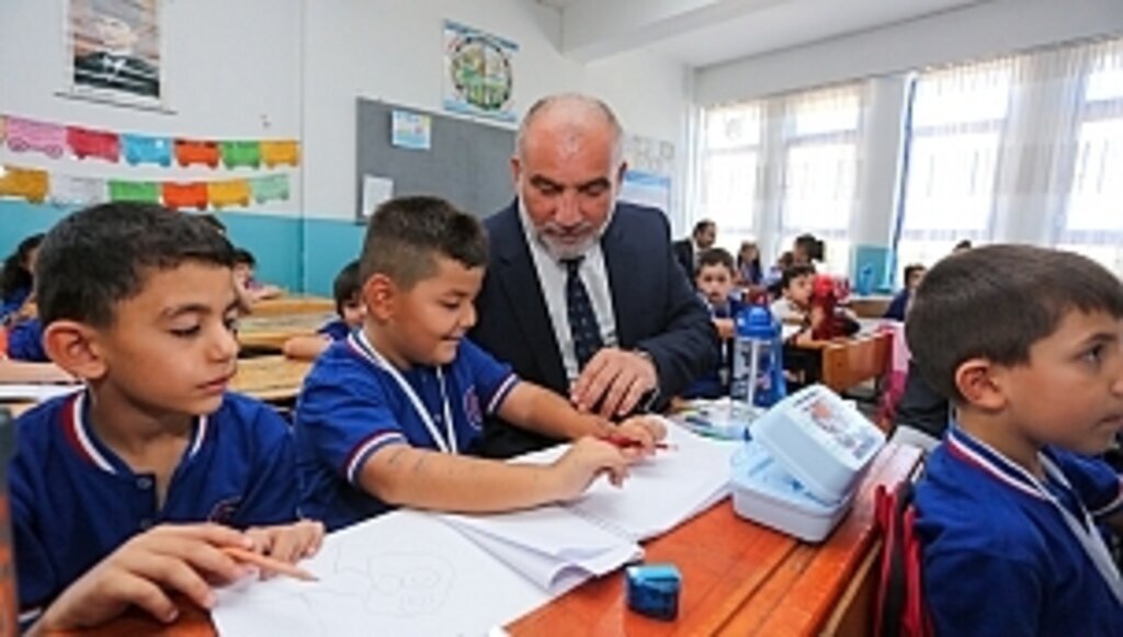 Başkan İbrahim Sandıkçı, “Gençlerimiz ve çocuklarımızın nitelikli eğitim alması bizim önceliğimizdir”