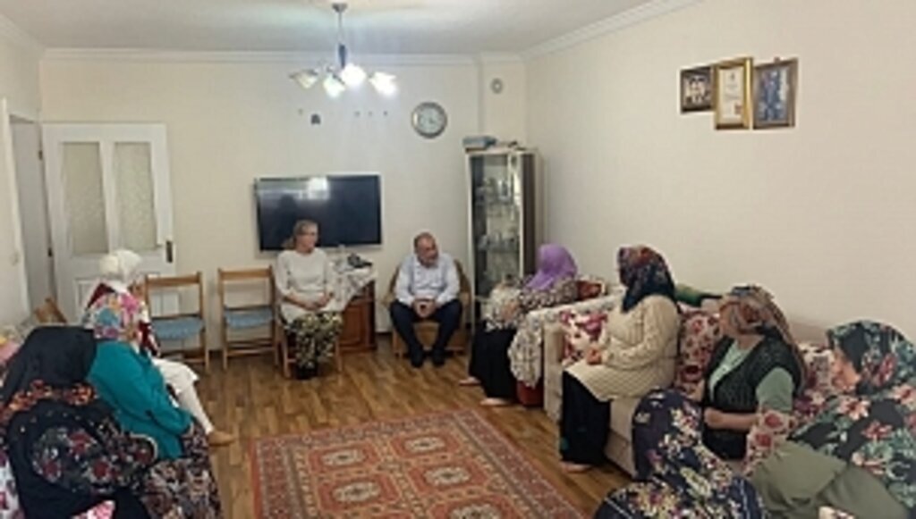 Başkan Sandıkçı Hasta Vatandaşları Ziyaret Etti